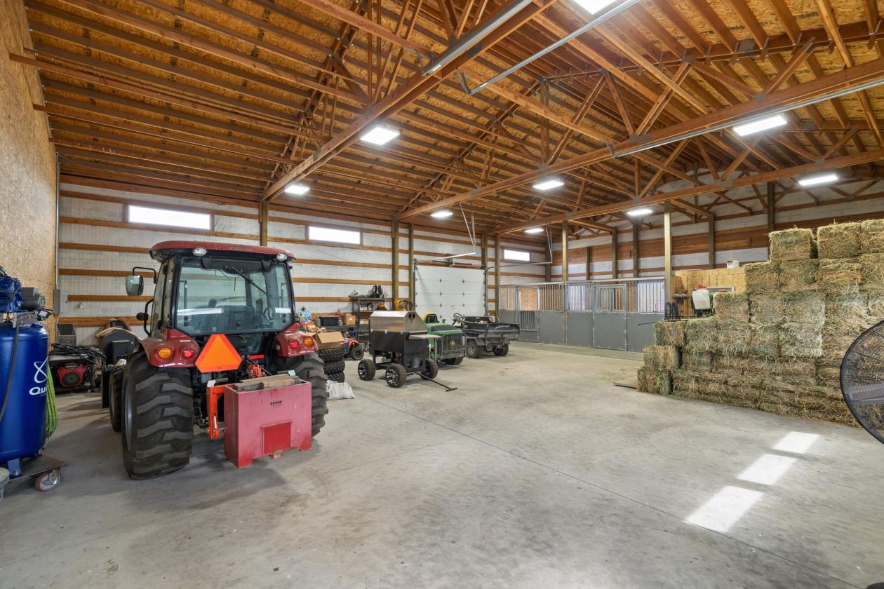 Horse property on 5 acres with 2021 home & barn/shop - photo 6