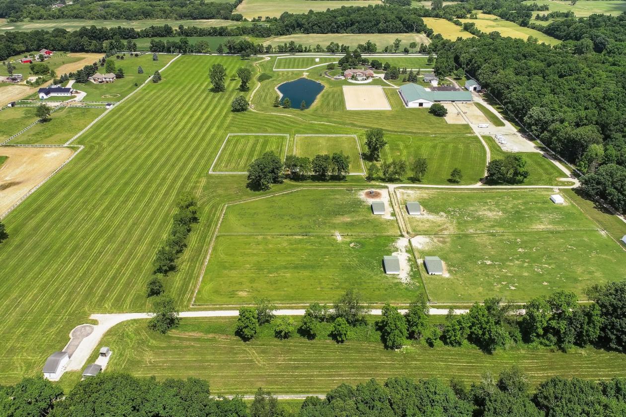 Exceptional equestrian estate on 62 acres! - photo 2