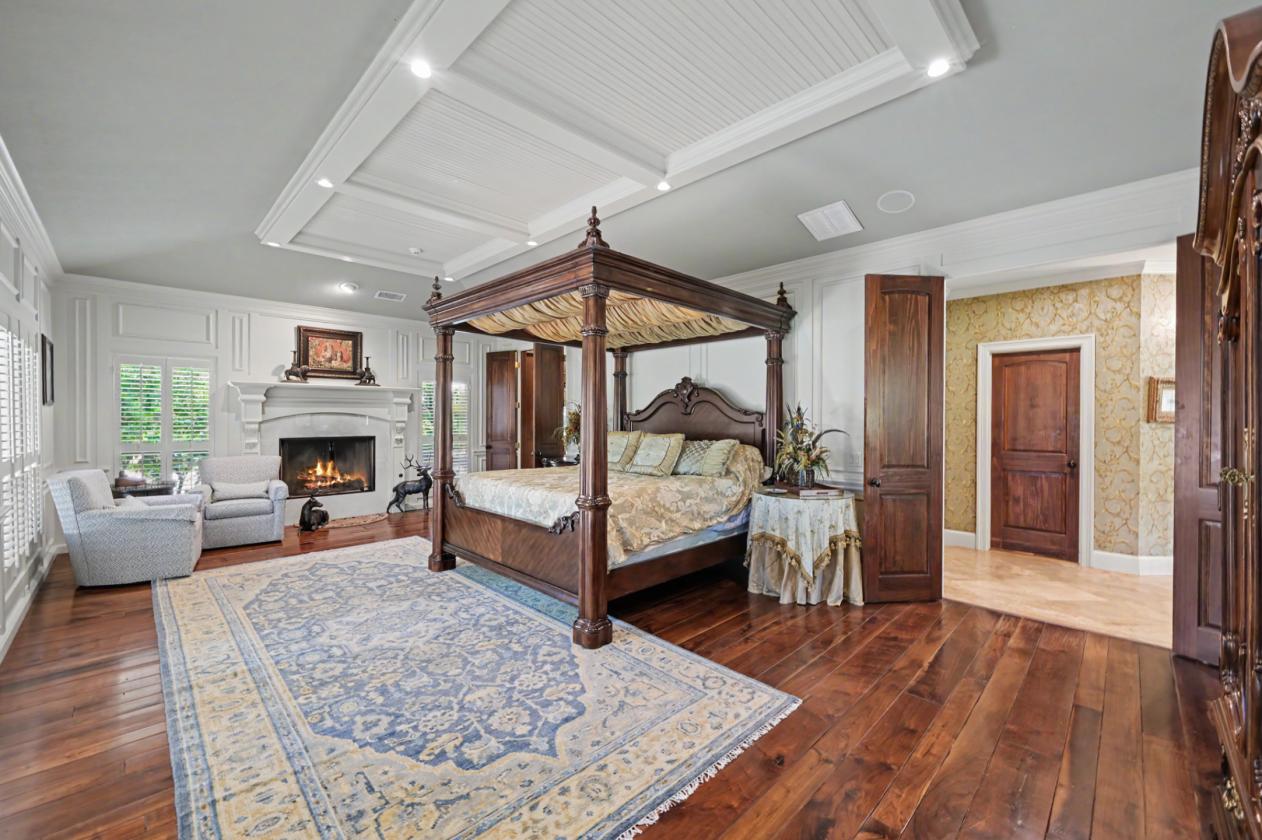 Private Equestrian Estate with guest house - photo 15