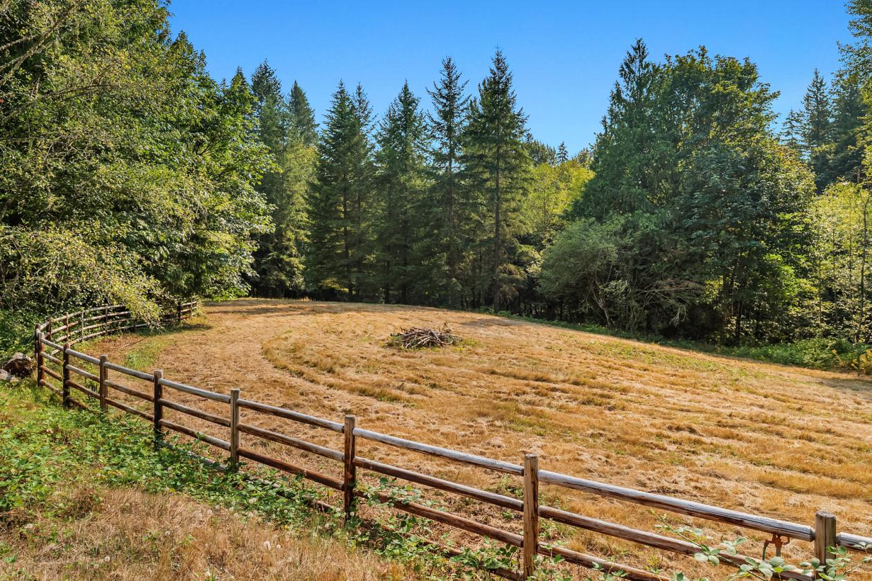 Union Hill Shy 10 Acre Retreat - photo 7