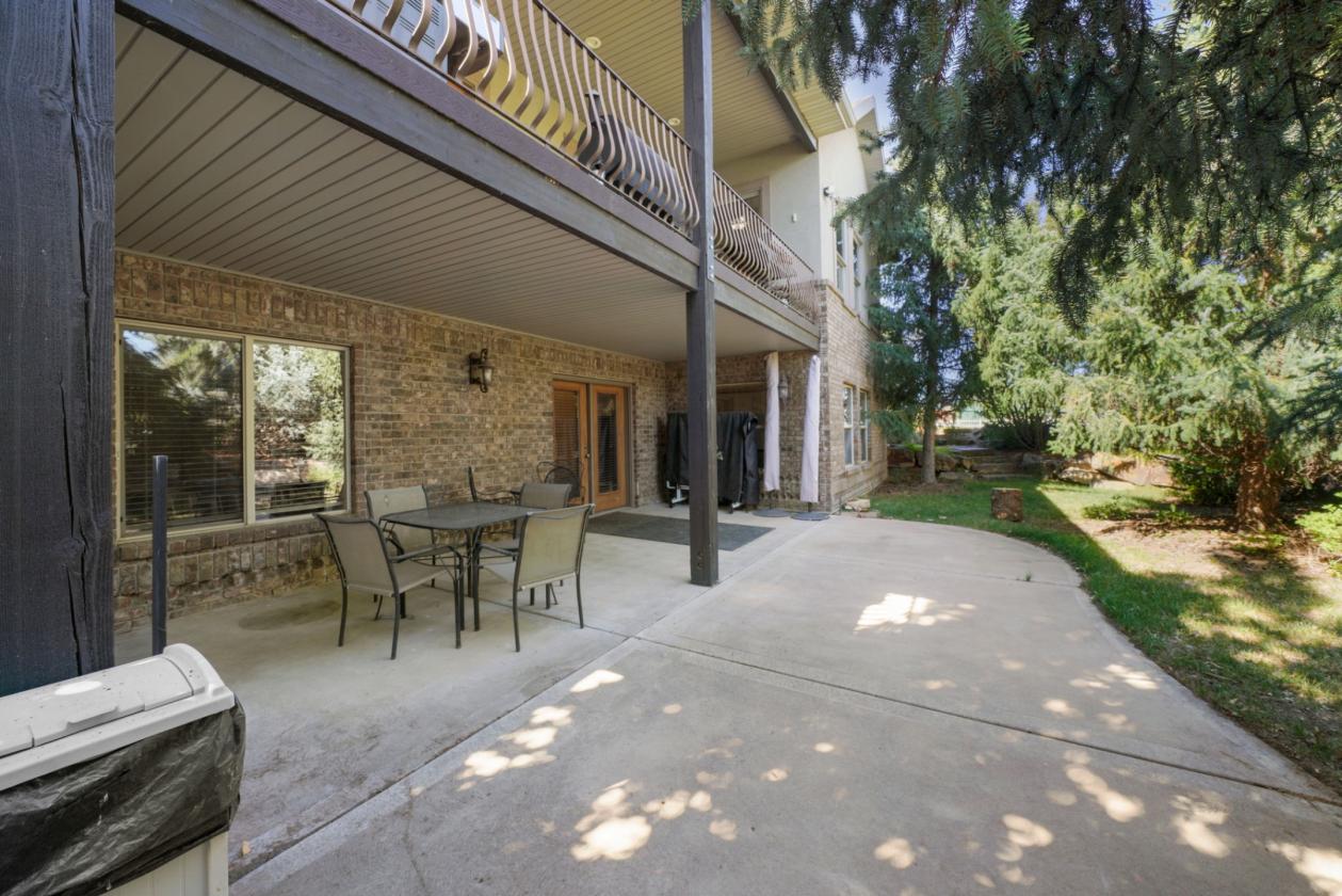 Exceptional 5+ Acre Equestrian Estate with Pool - photo 16