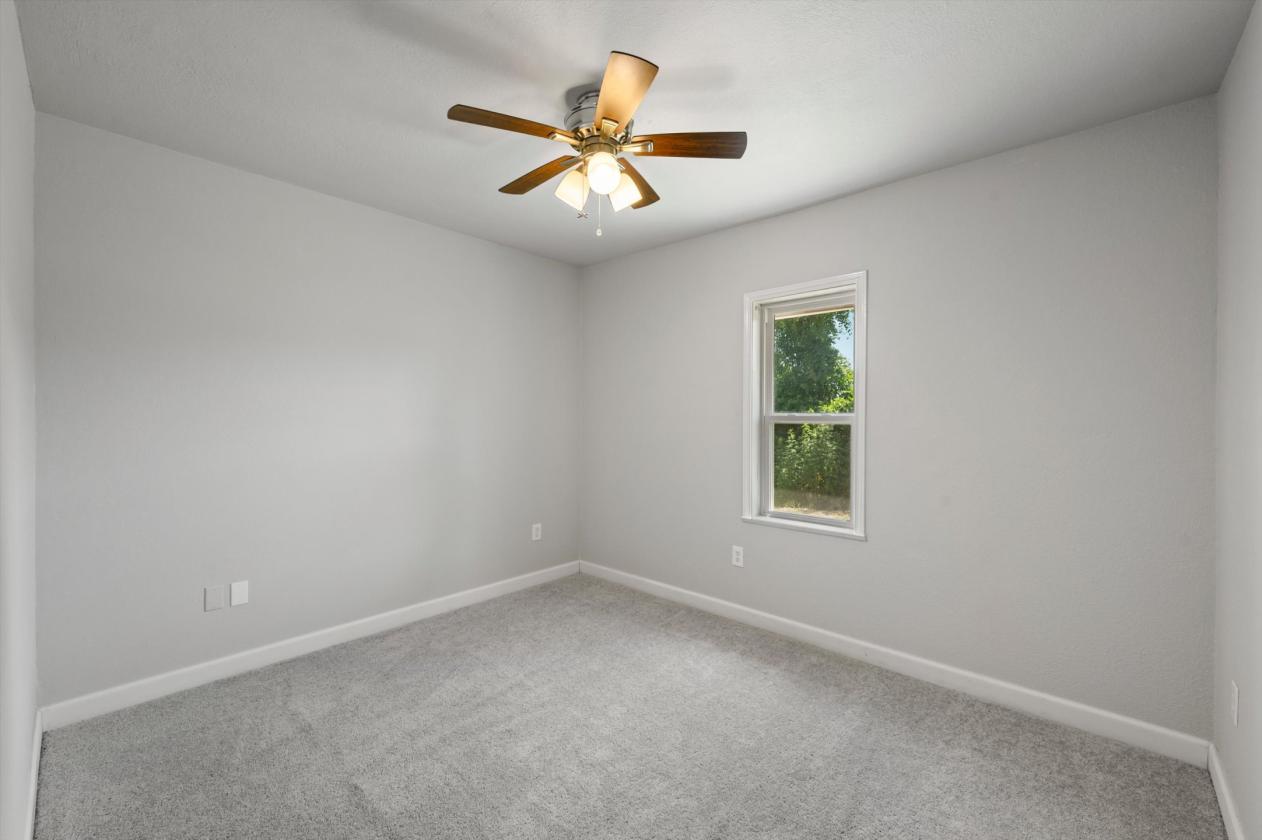 Updated home on 5.93 acres - photo 23