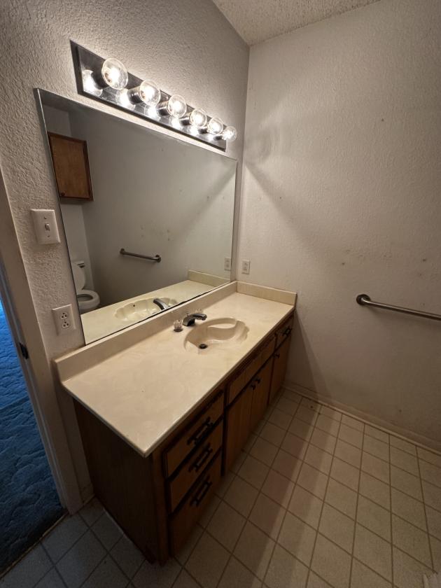 Custom built 1990 Ranch Style Home - Horse Barn - photo 16