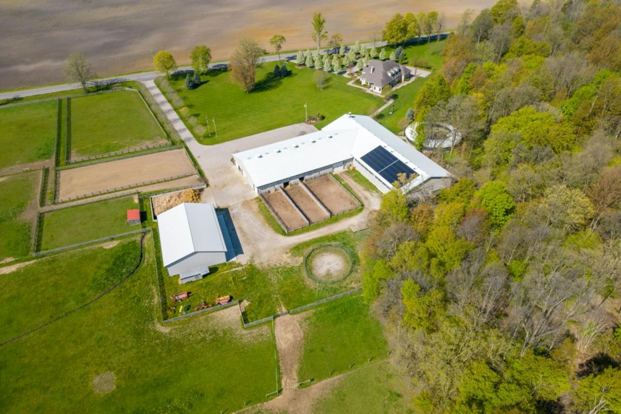 65 ACRE LUXURY EQUESTRIAN ESTATE- ONTARIO - photo 9