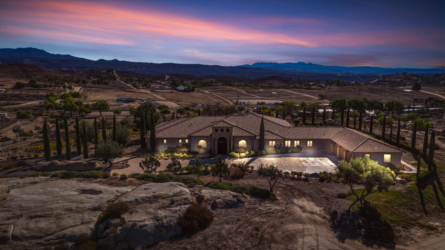 Temecula Wine Country Events Center - photo 20