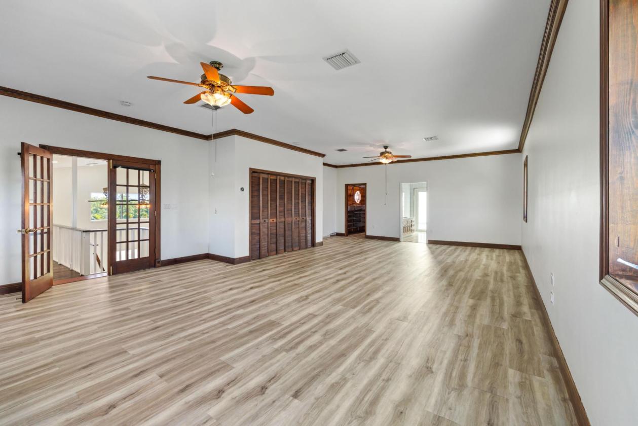 Luxury Home | 2-Stall Barn | Round Pen | Paddocks - photo 28