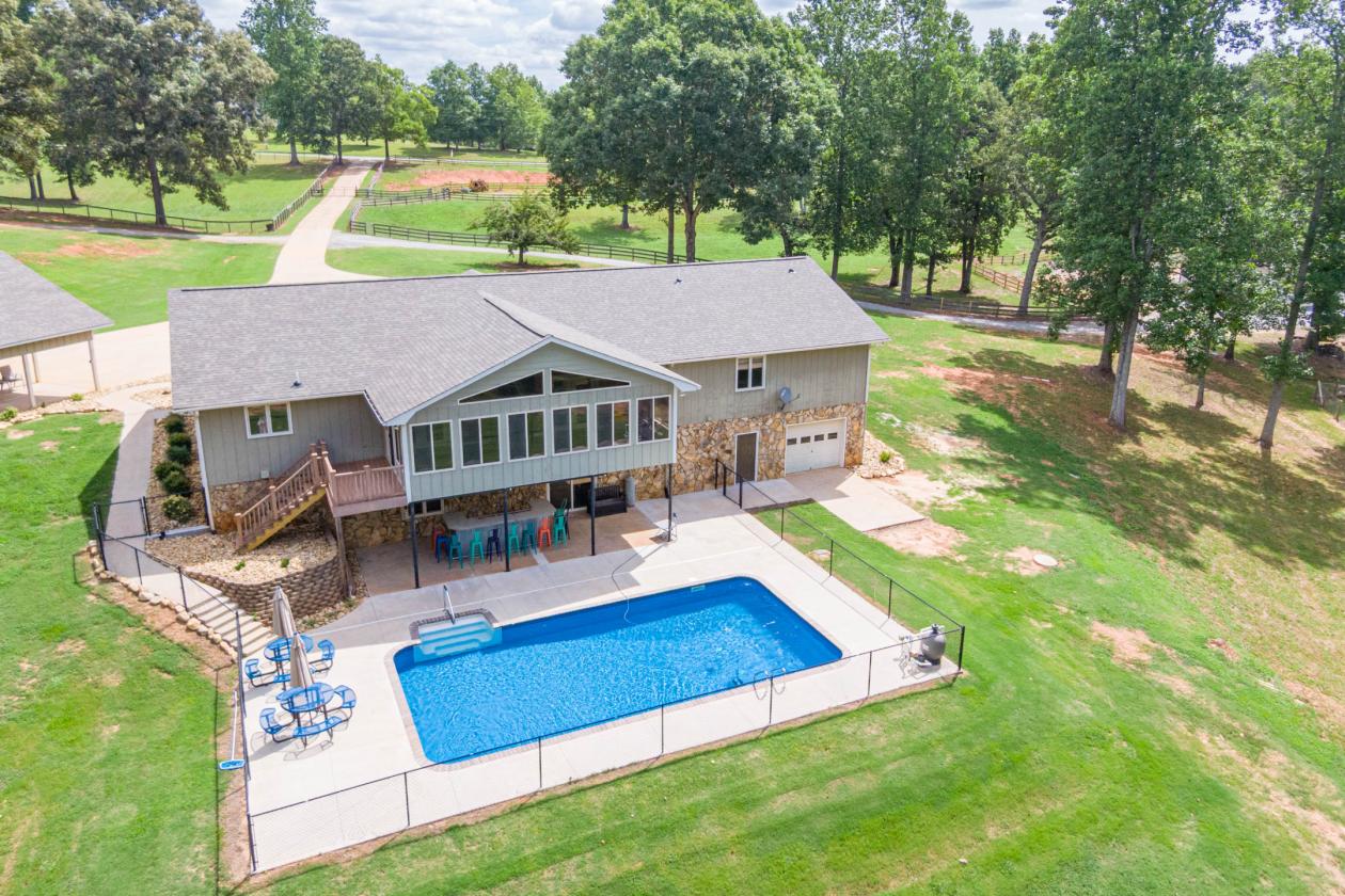 FANTASTIC EQUESTRIAN PROPERTY - photo 21
