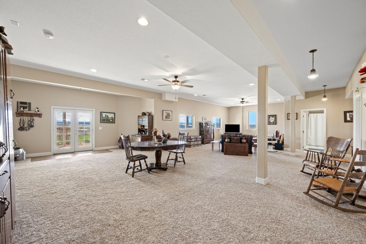 36 Breathtaking Acres w/ 15 Stalls & 3 Arenas - photo 7