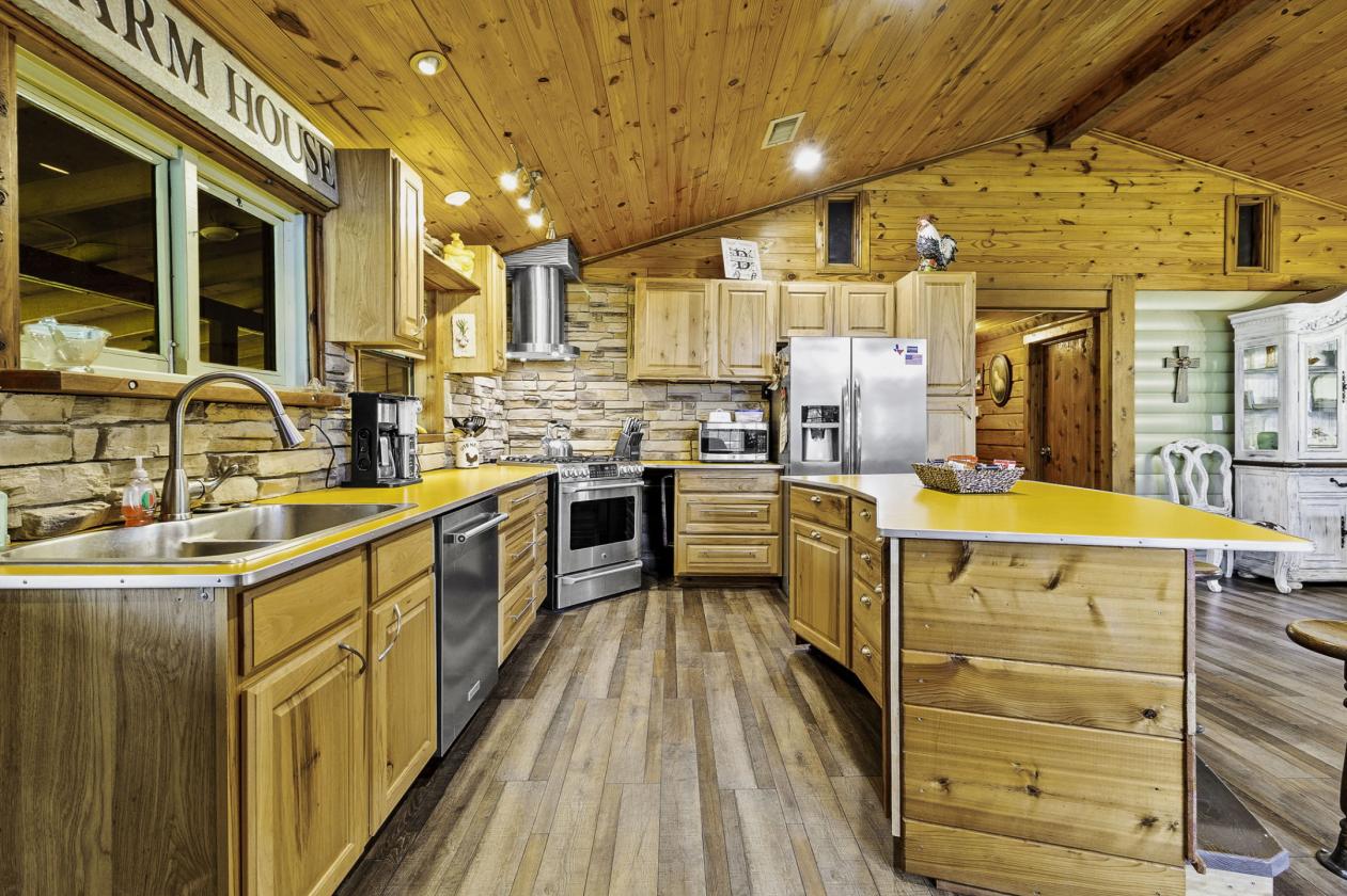 Complete Turnkey Country Horse Property - photo 2