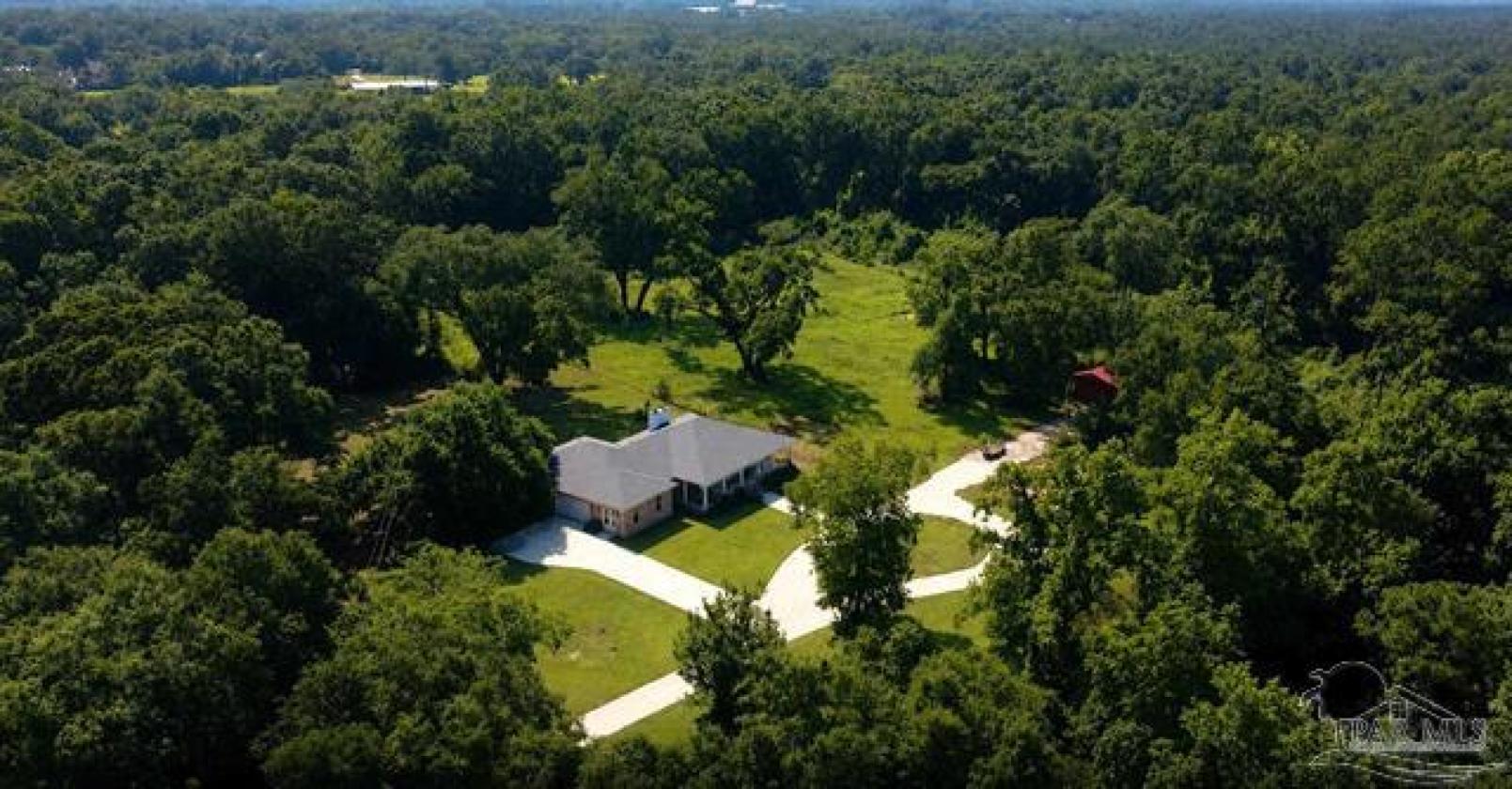 Fully Fenced 6-Acre Farmhouse!!! - photo 1