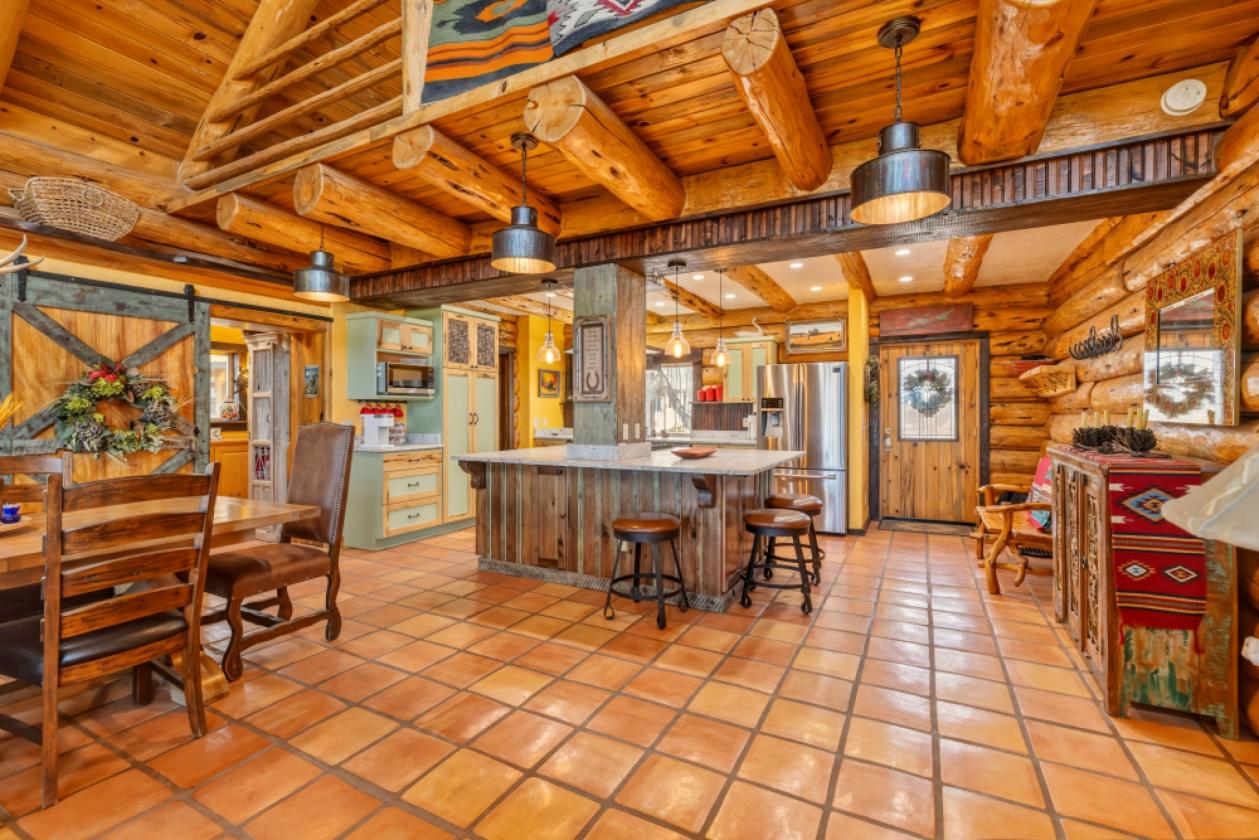 40 ACRE IRRIGATED FARM WITH CUSTOM LOG HOME - photo 12