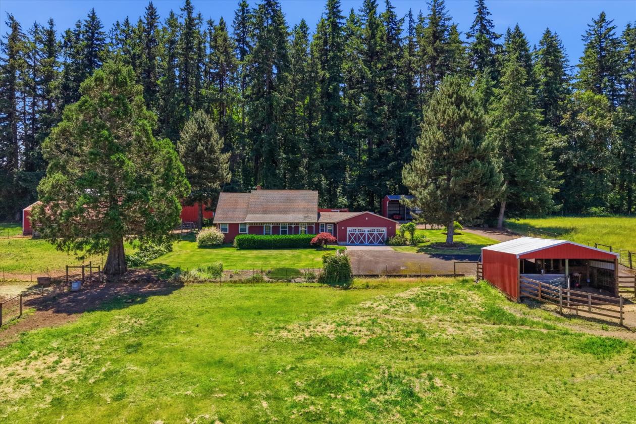 Gorgeous (dividable) 10 acre property with arena! - photo 1