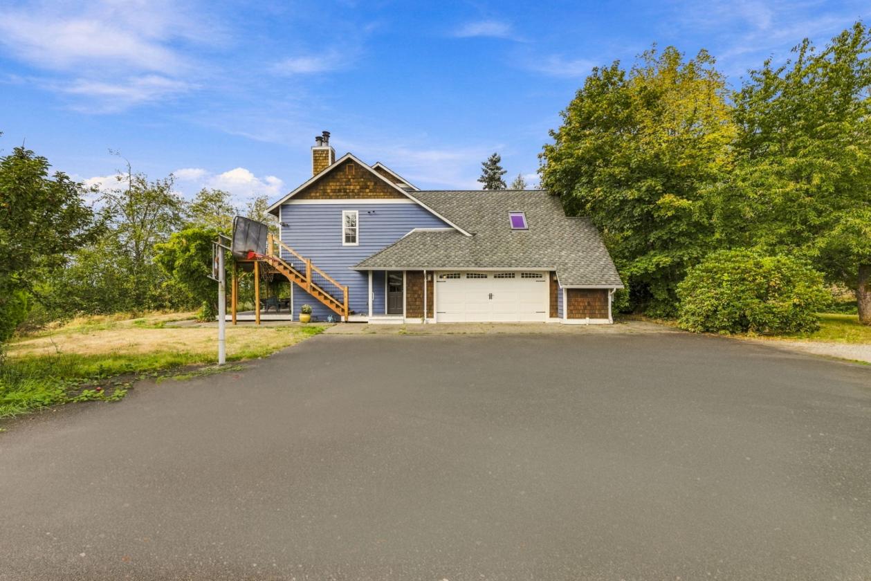 14.69-Acre Horse Property with Barn, Shop & Creek - photo 4