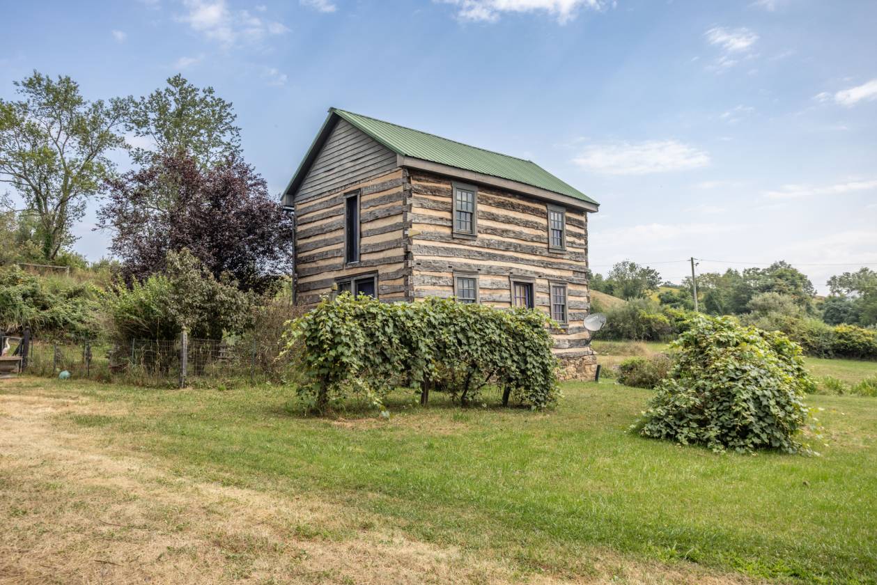 Horse Property for sale.