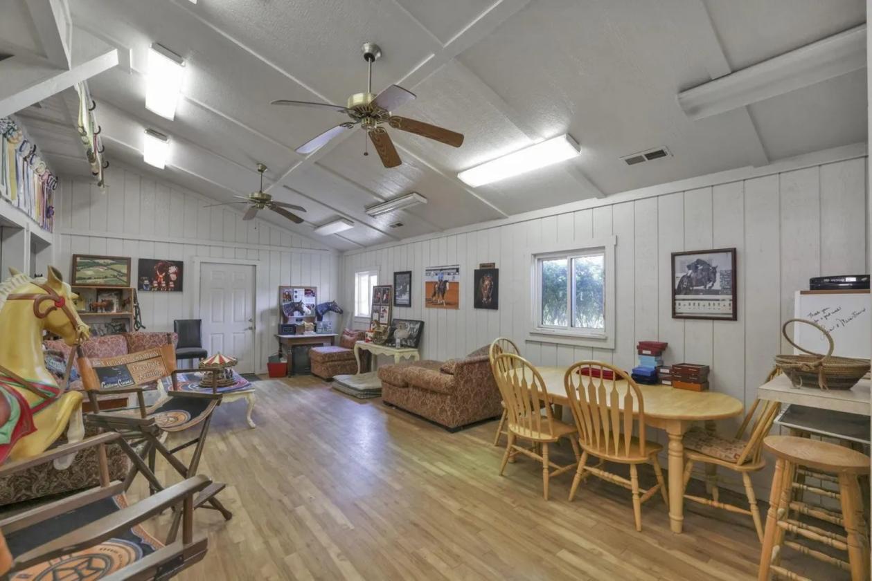 Luxury 57+ Acre Equestrian Estate -- NNN LEASE - photo 17