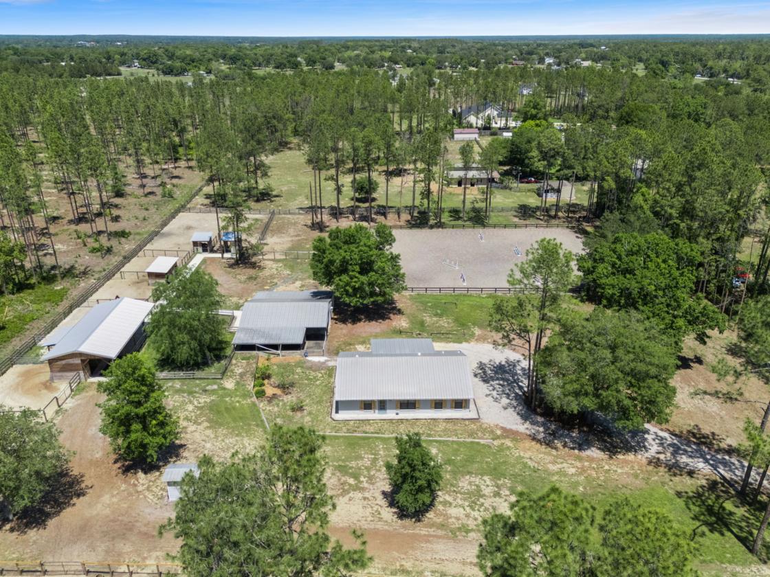 Turnkey Equestrian Retreat near Ocala - photo 6