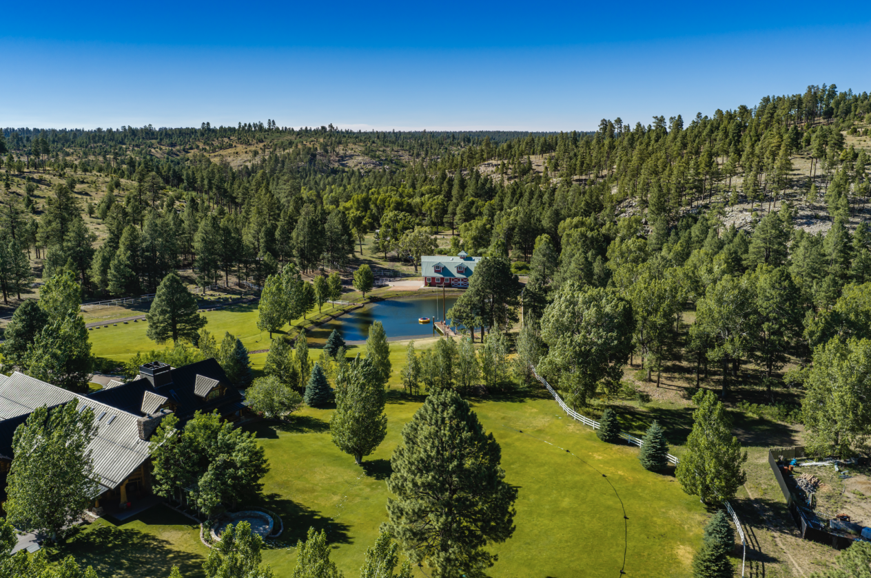 35 Acre Luxury Mountain Estate - photo 1