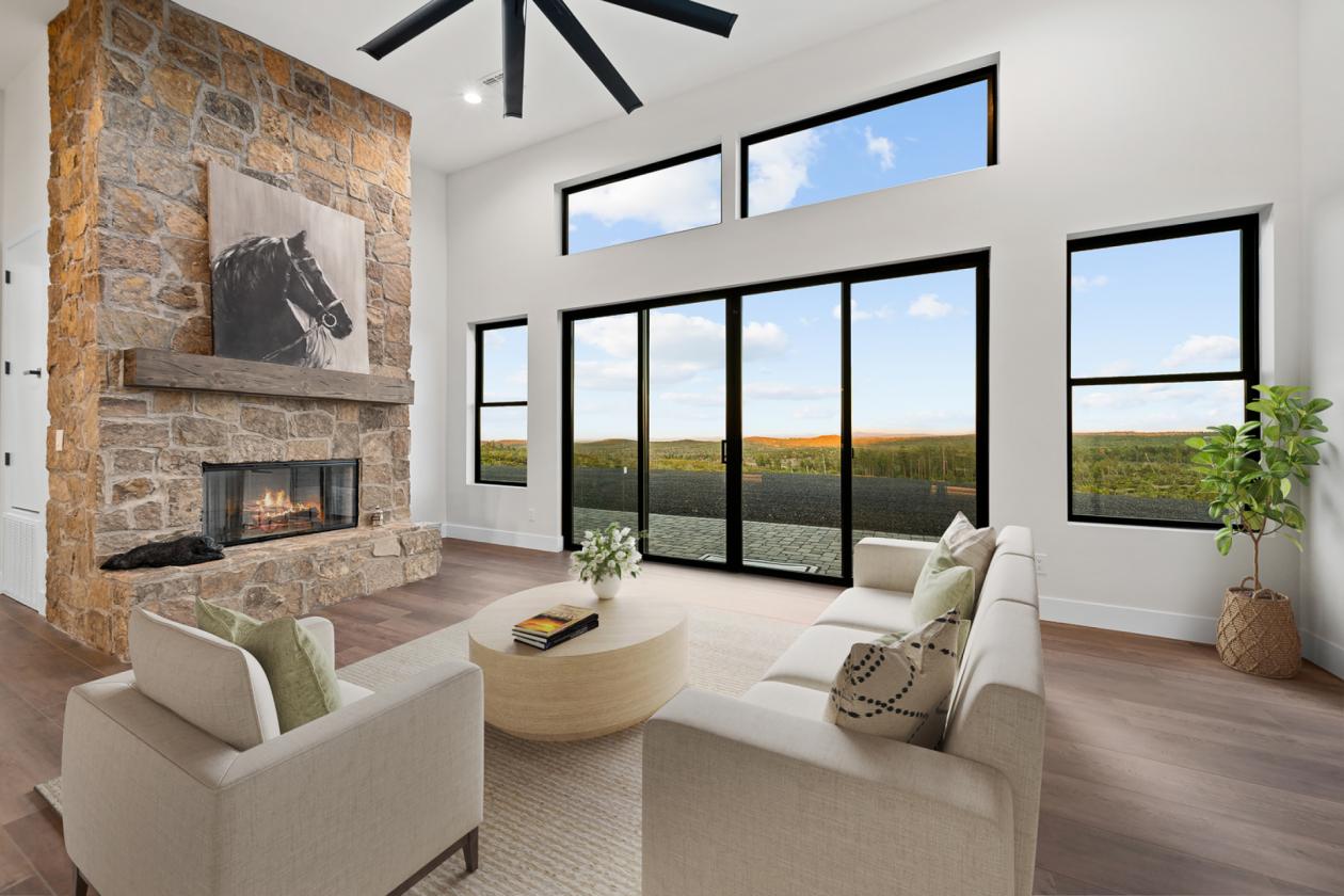 Brand New Luxury Build on 7.4 Acres - photo 9