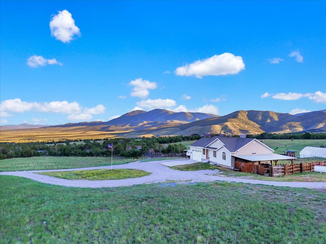 Horse Property for sale.