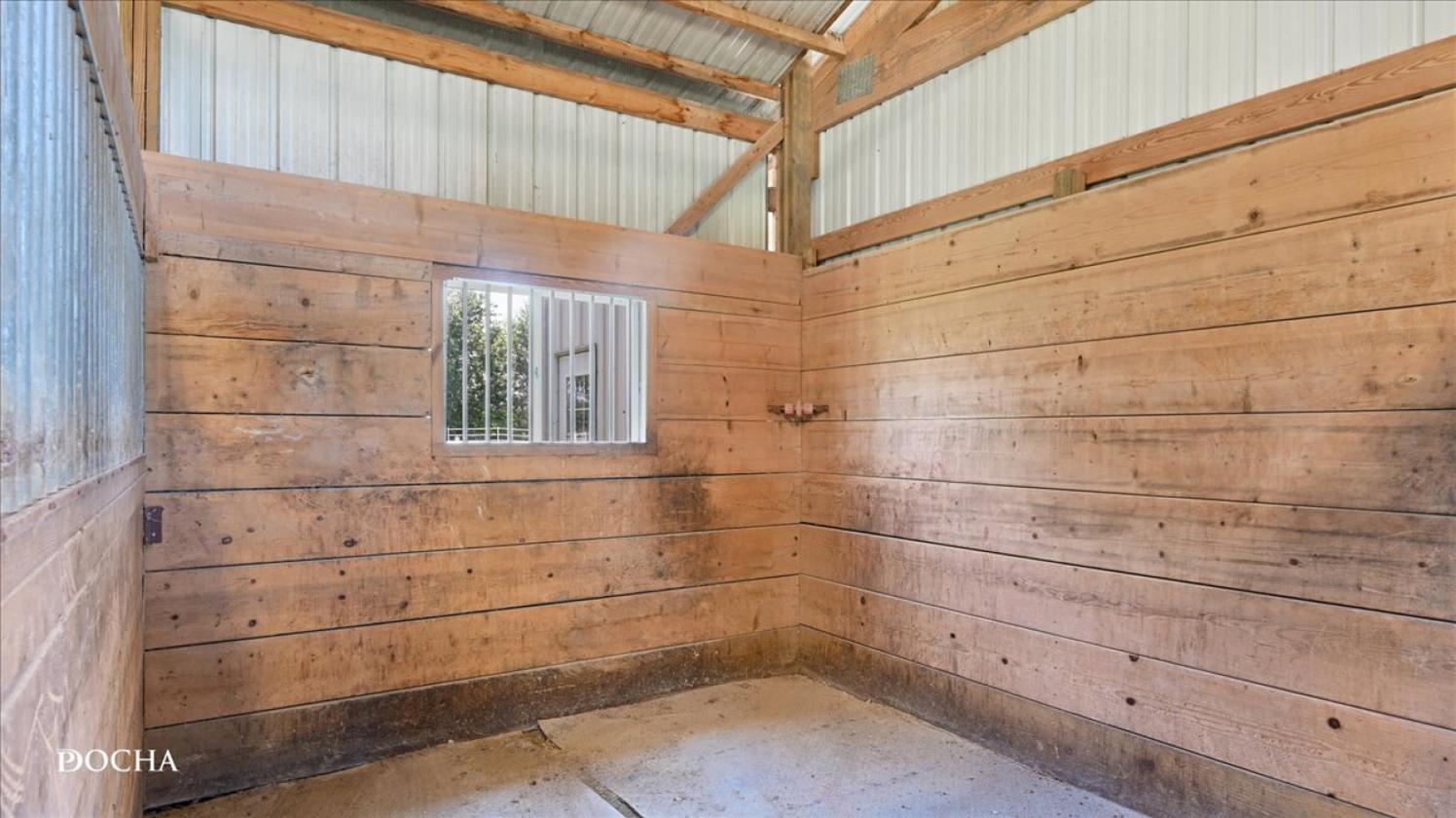 10 Acre Equestrian Estate! - photo 23