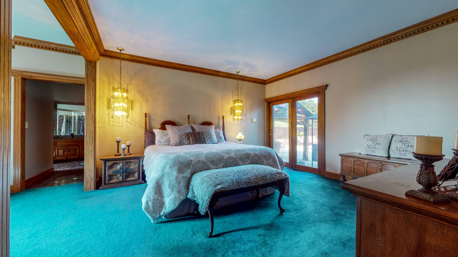 Potential Equestrian Estate 32 Acres Fenced Pasture 10,000 SQ FT