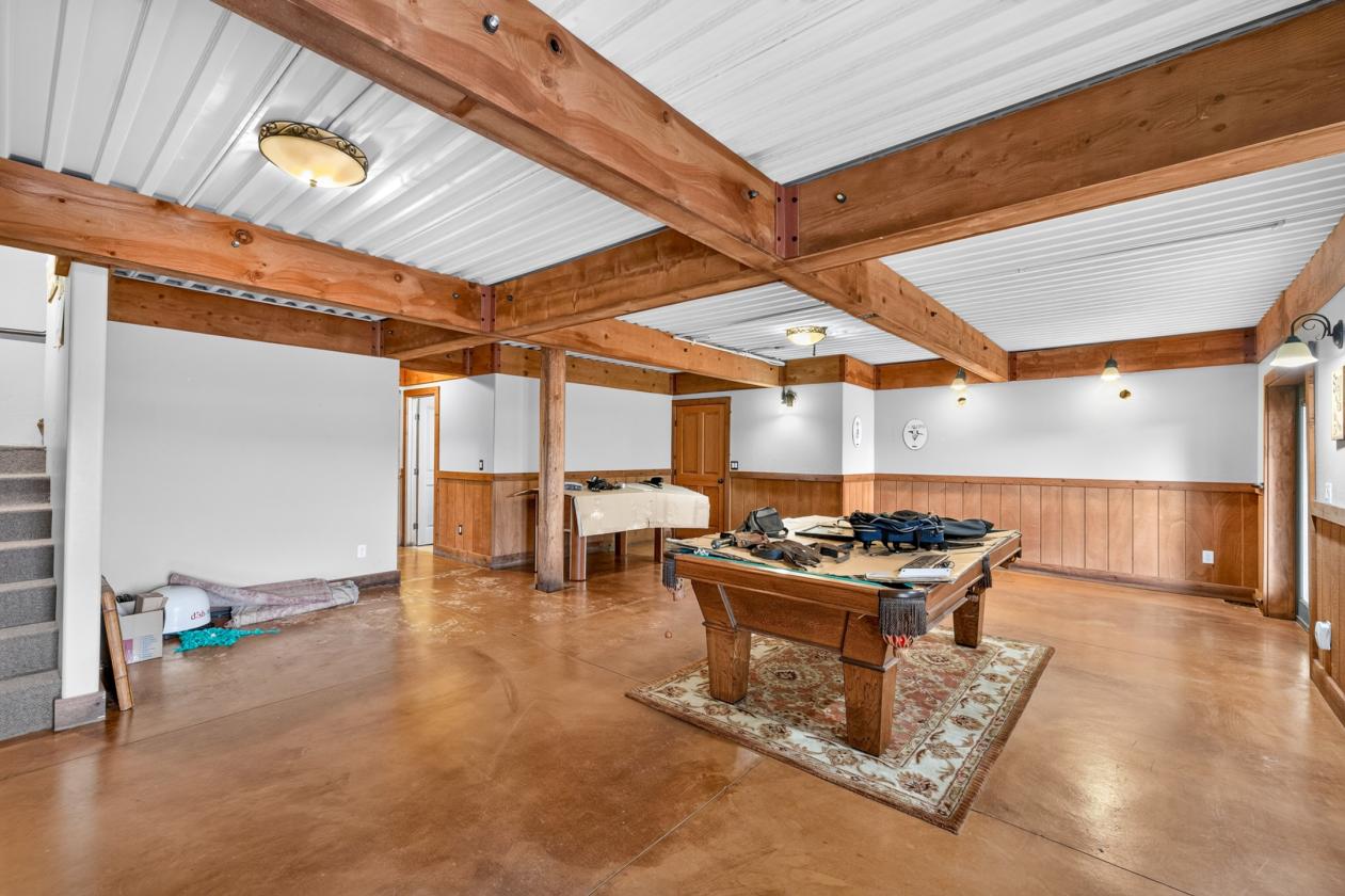 Horse Property in a mountain town - photo 22