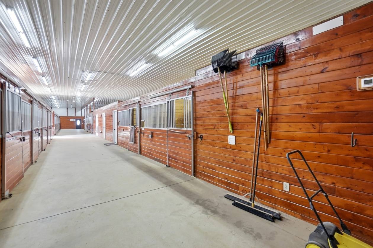 Professional Equestrian Facility  on 17 acres - photo 8