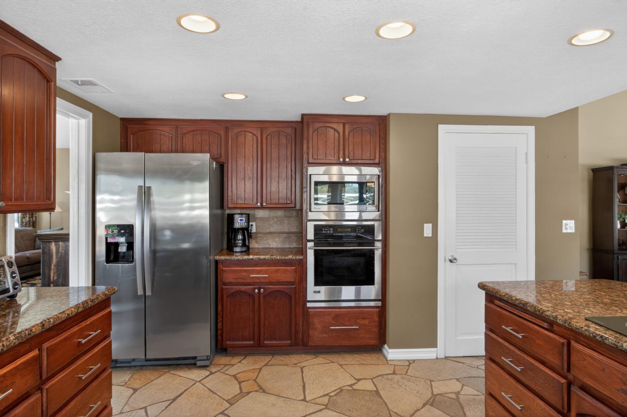 Private Sanctuary in La Cresta Equestrian Community - photo 13