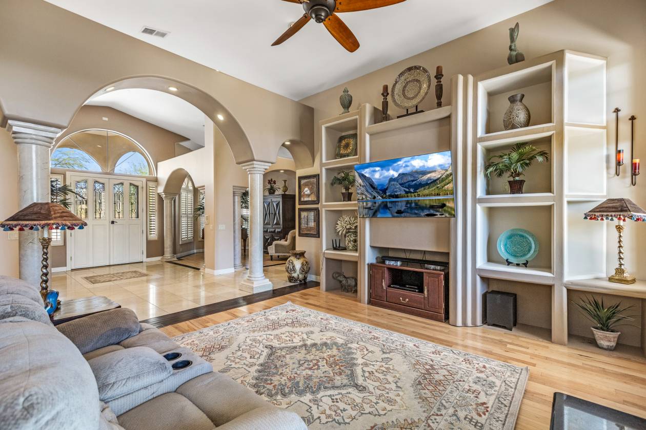 Luxury Home, Horse setup, Ride off Property, Pool - photo 20