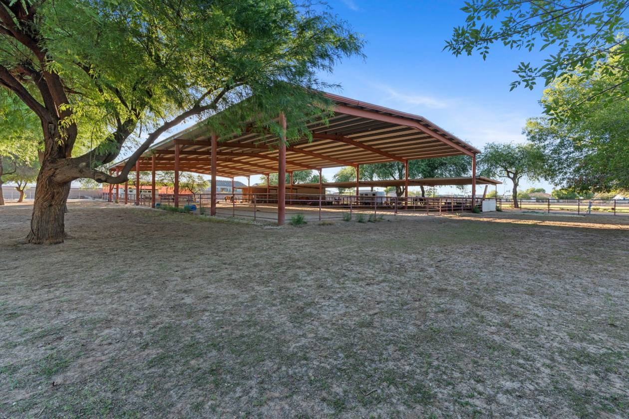 Exceptional Horse Ranch and Custom Home! - photo 3