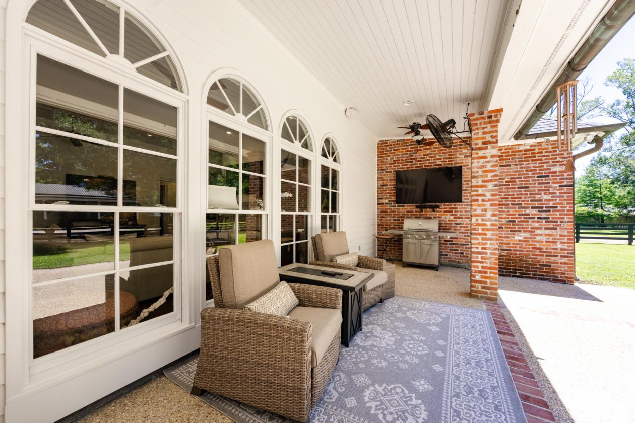 Equestrian Paradise - 5 Acres • Barn • Cross Fenced - photo 23