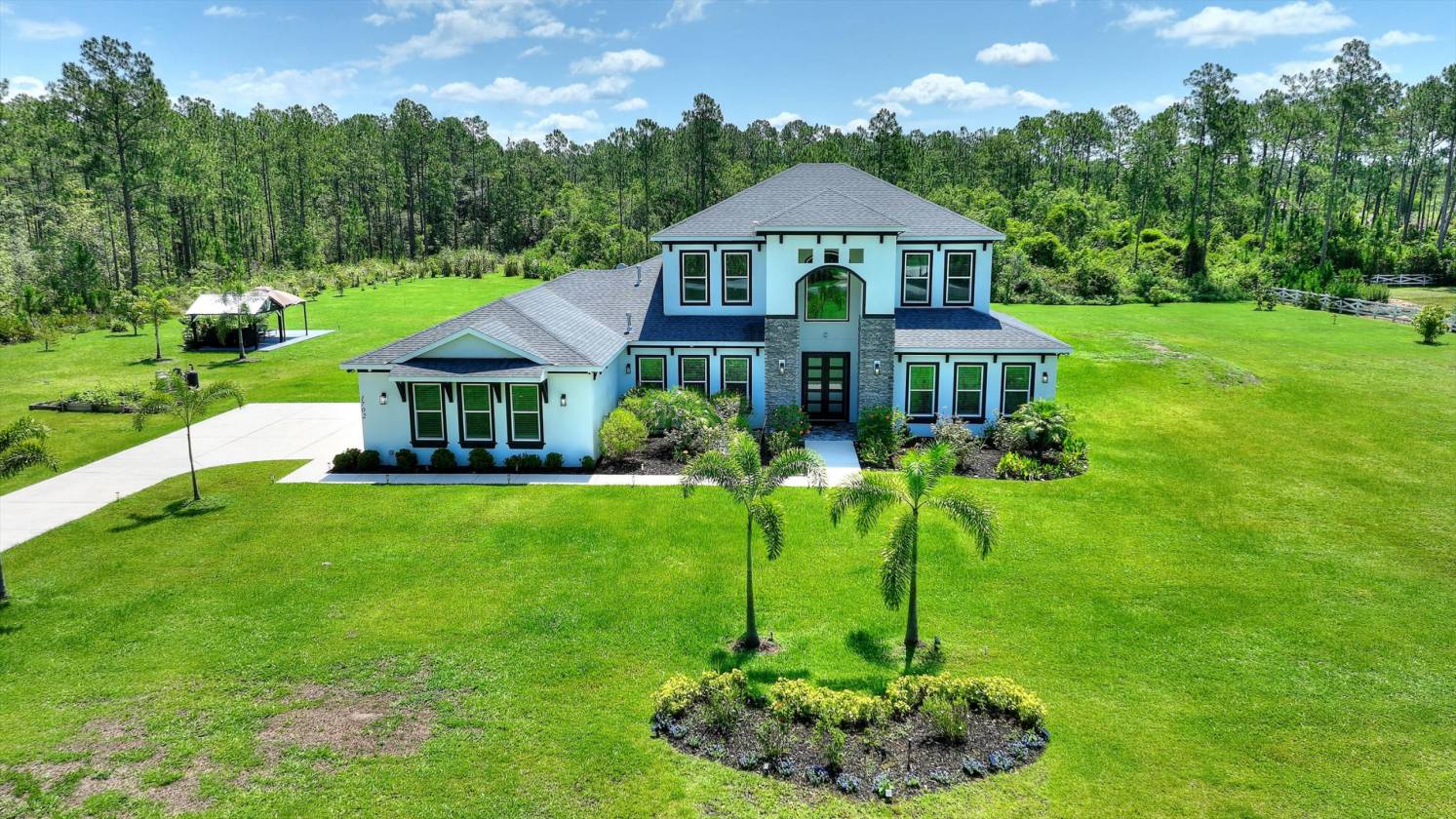 Horse Property for sale.