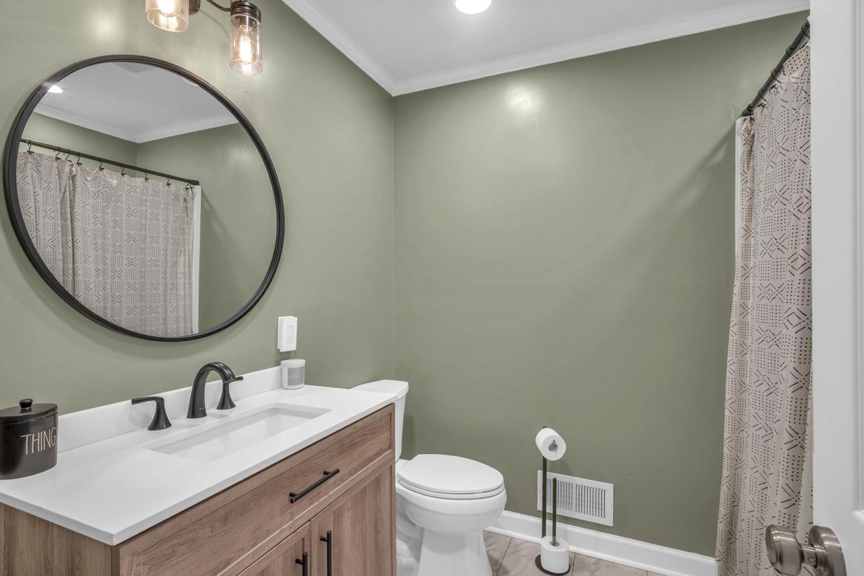 15 Acres & Completely remodeled home - photo 27