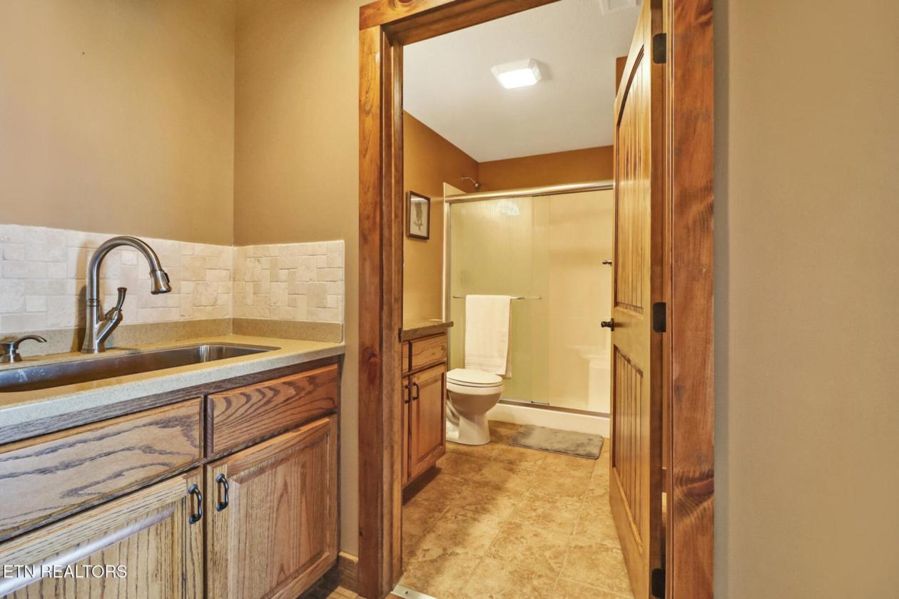 Lakefront Equestrian Estate - photo 27