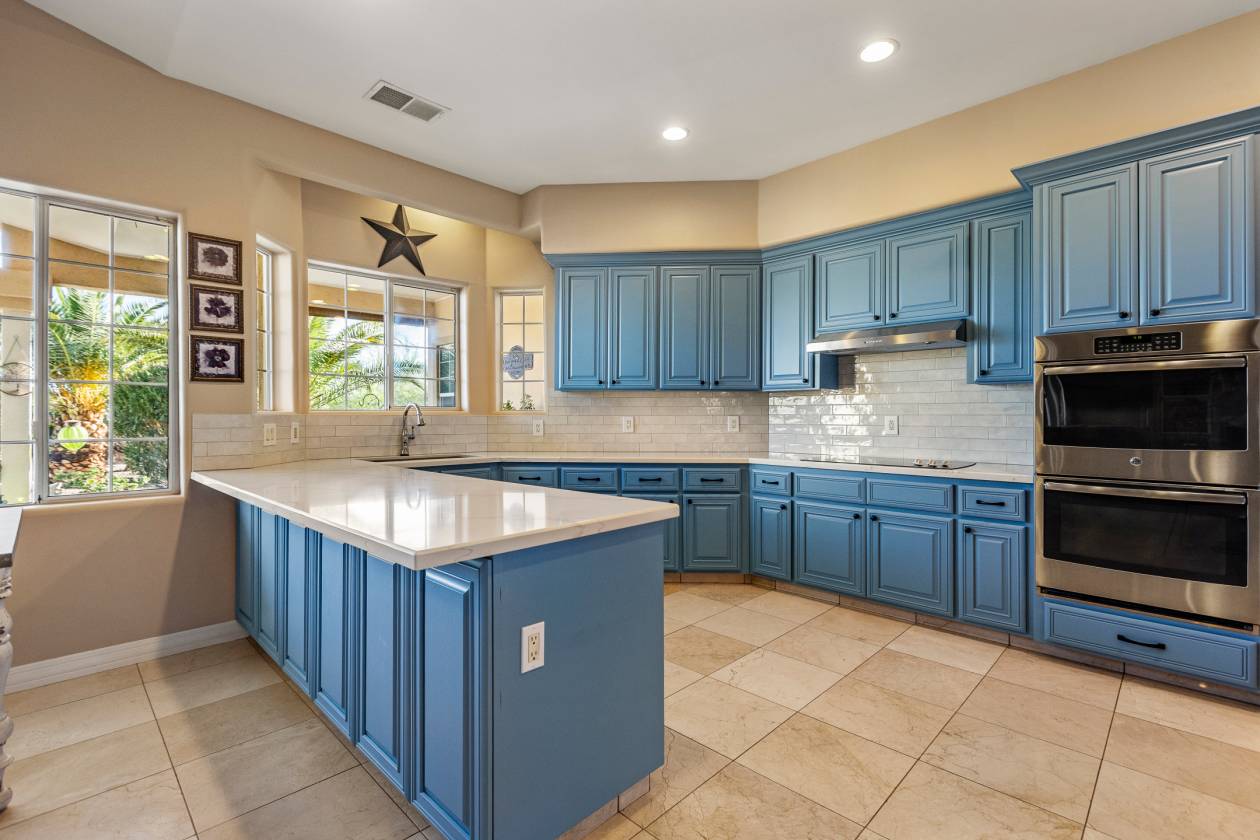 Luxury Home, Horse setup, Ride off Property, Pool - photo 23