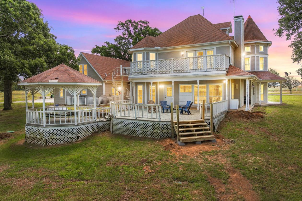 Extraordinary Multi-Generational Estate - photo 5