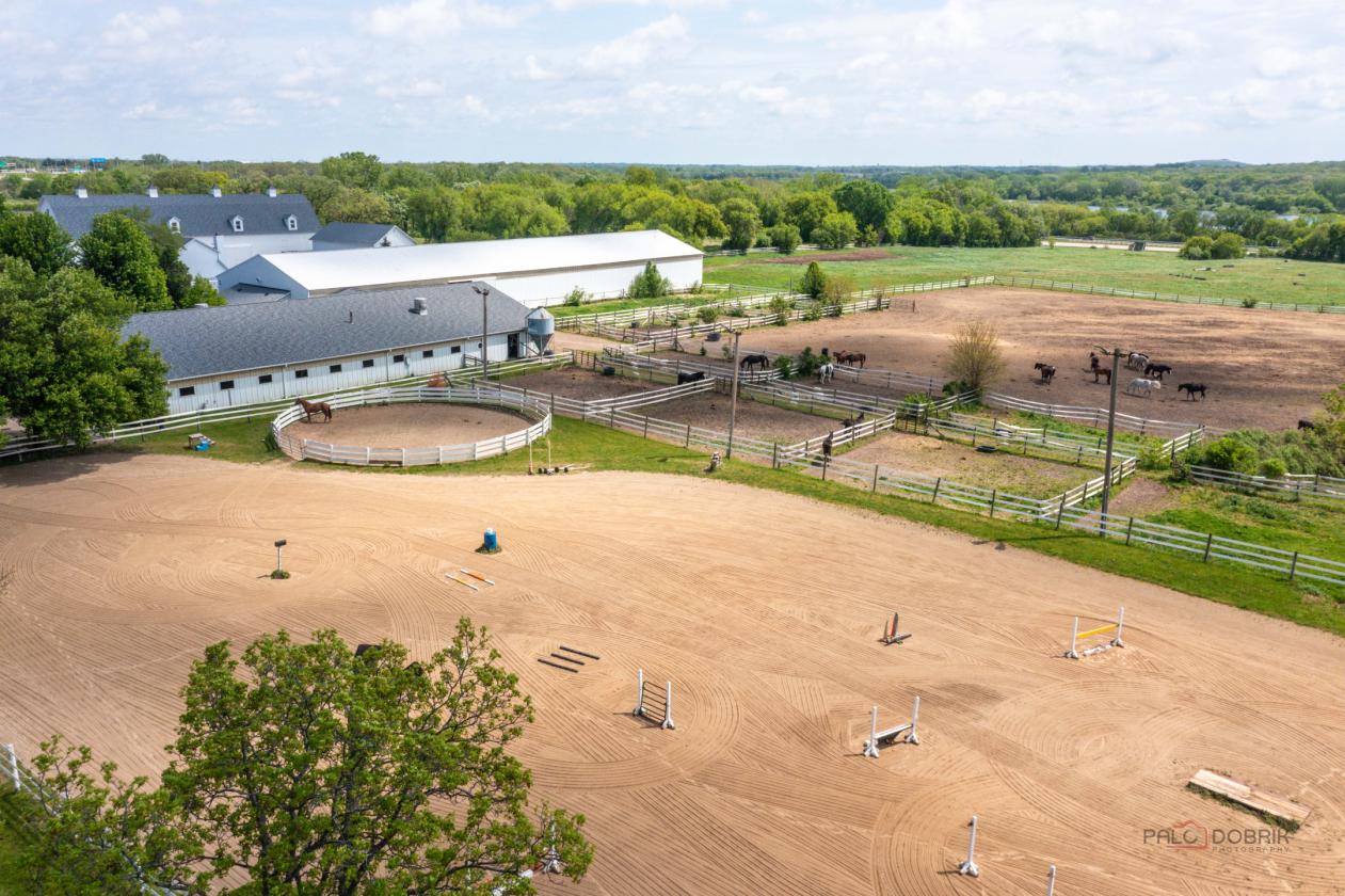 81 Stall Equestrian Facility in Lake County - photo 7