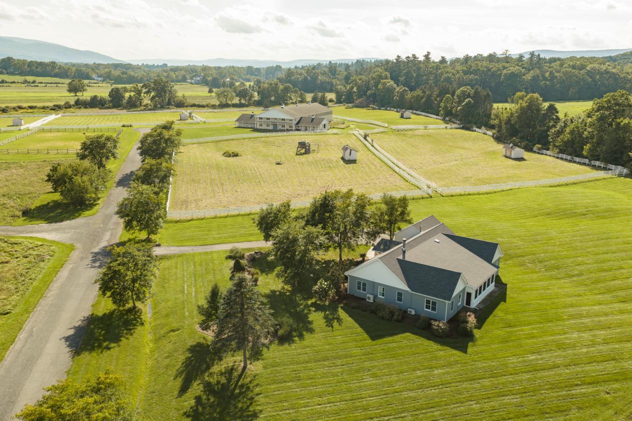Equestrian Property with Modern Home and Fab Views - photo 4
