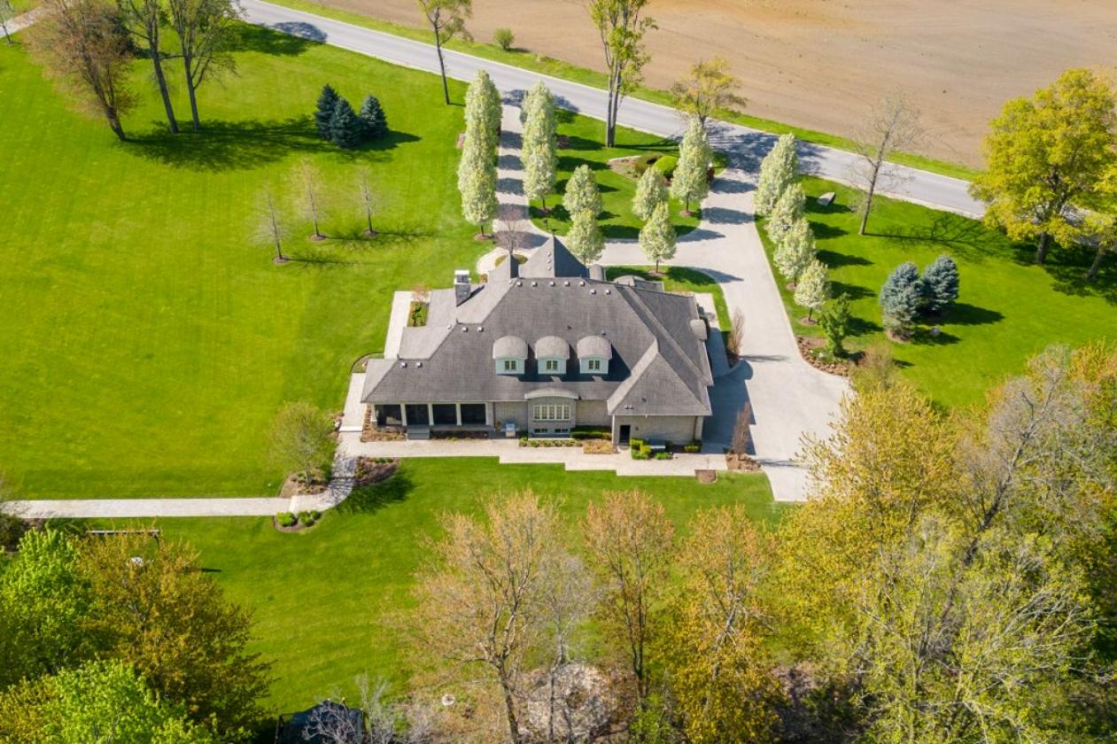 65 ACRE LUXURY EQUESTRIAN ESTATE- ONTARIO - photo 4