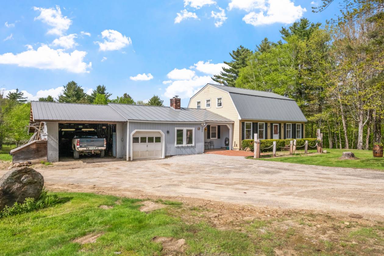 Horse Property for sale.