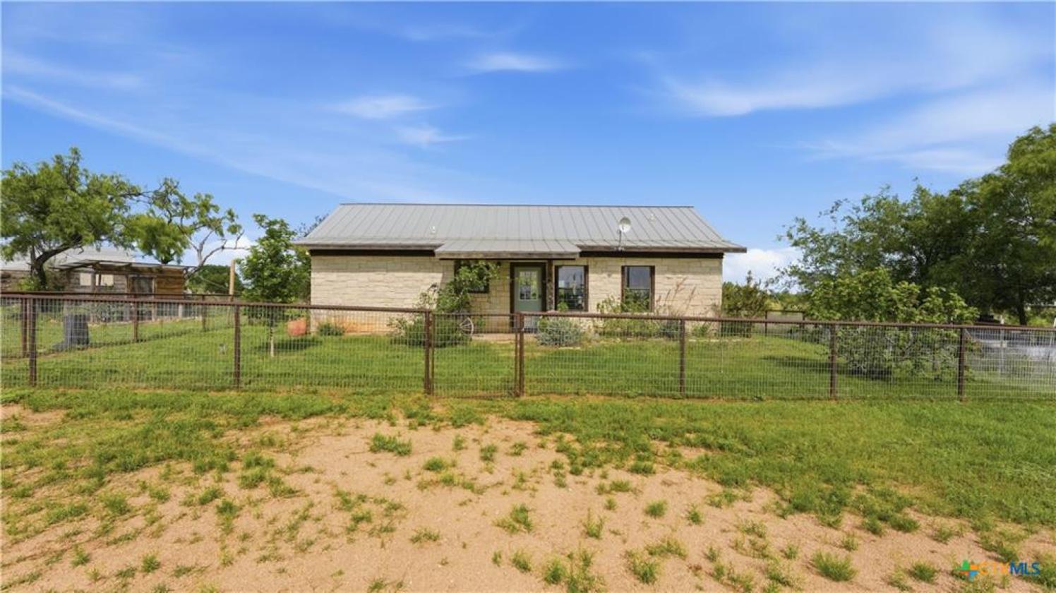 White Rock Ranch Home with 4 Stalls - photo 28