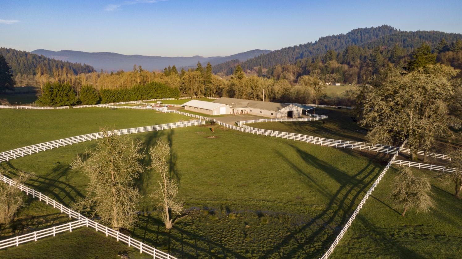 Luxury Equine and Cattle Ranch in Western Oregon - photo 3