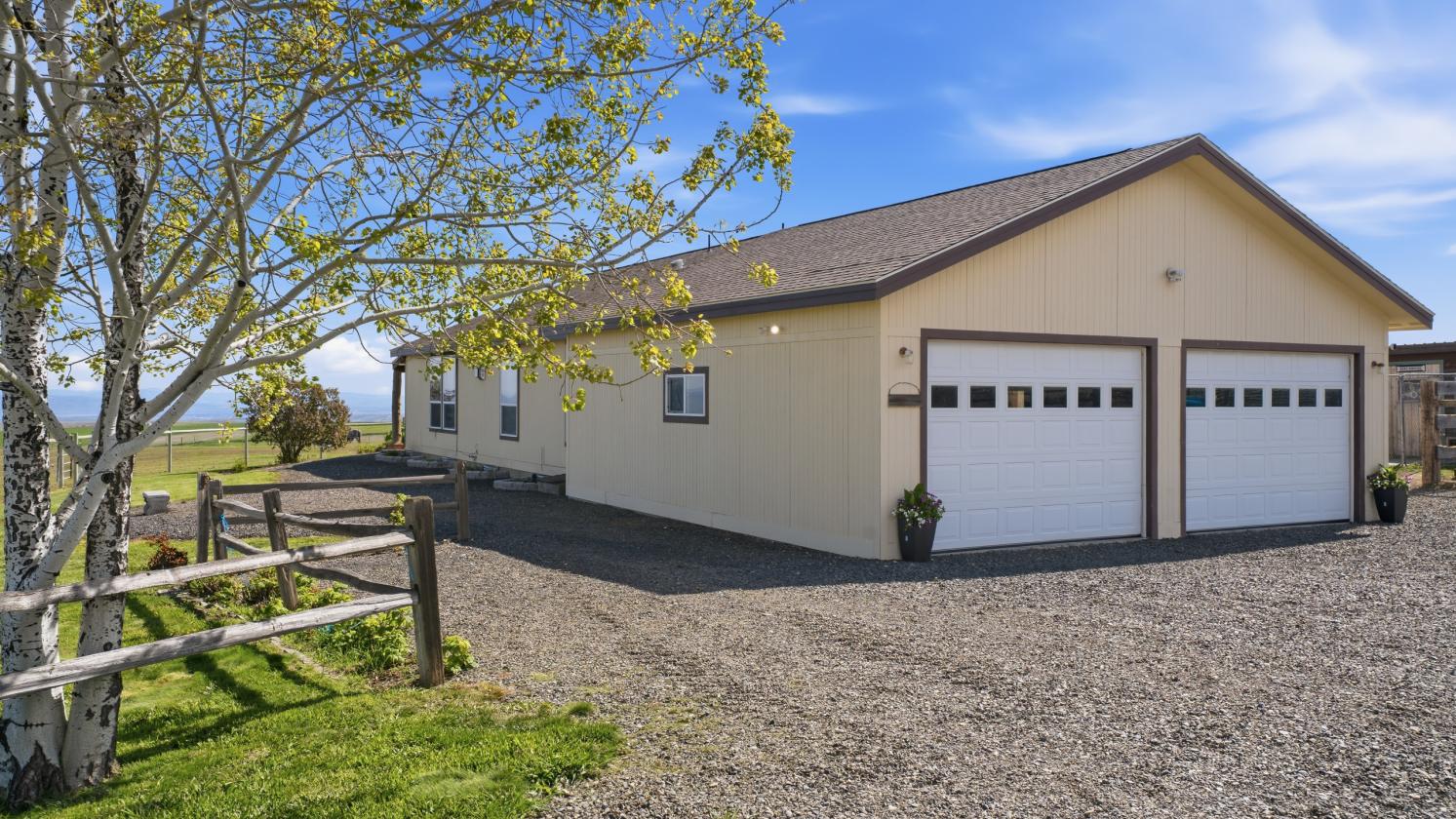Ranch Property with Panoramic Mountain Views - photo 6