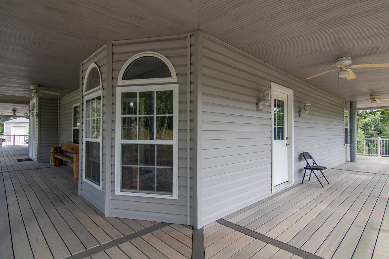 Luxury secluded home, 41 acres arena down the road - photo 22