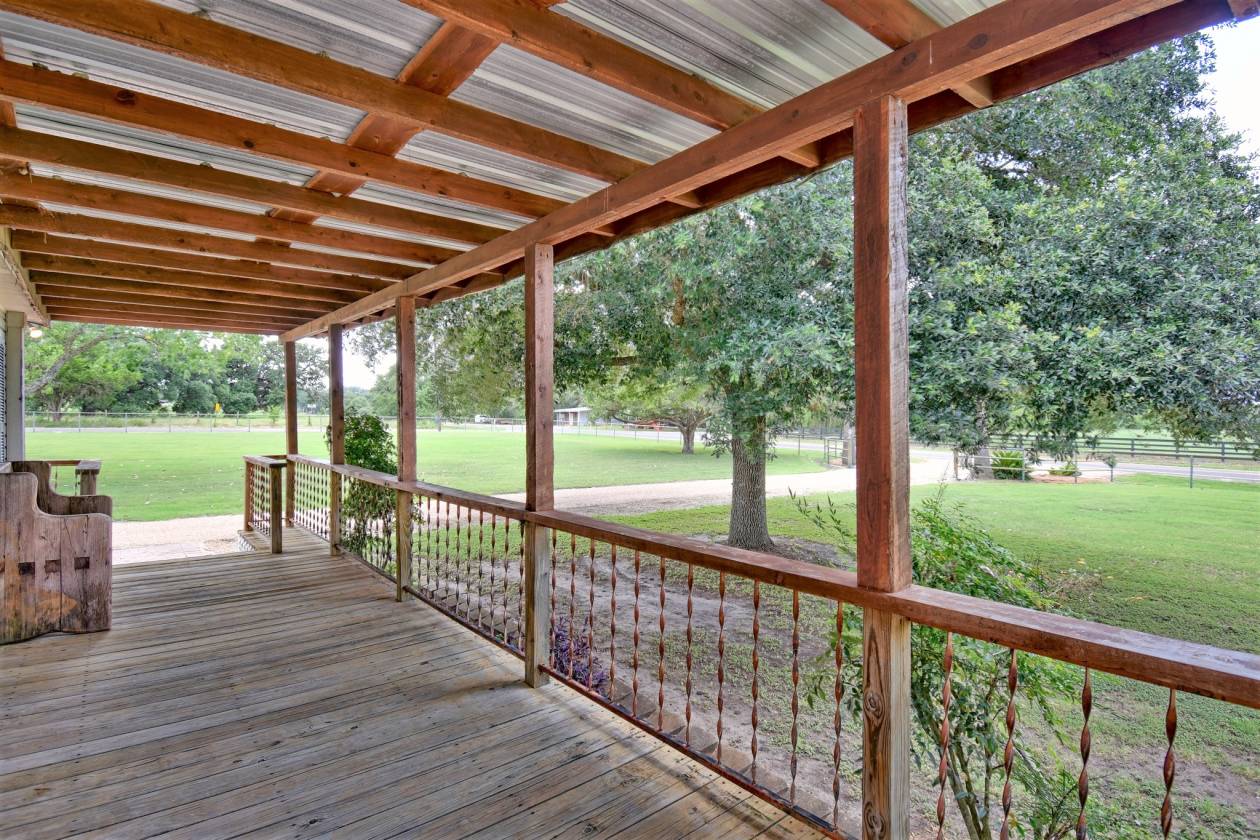 The Price Equine Ranch Horse Training Facility +/... Brenham