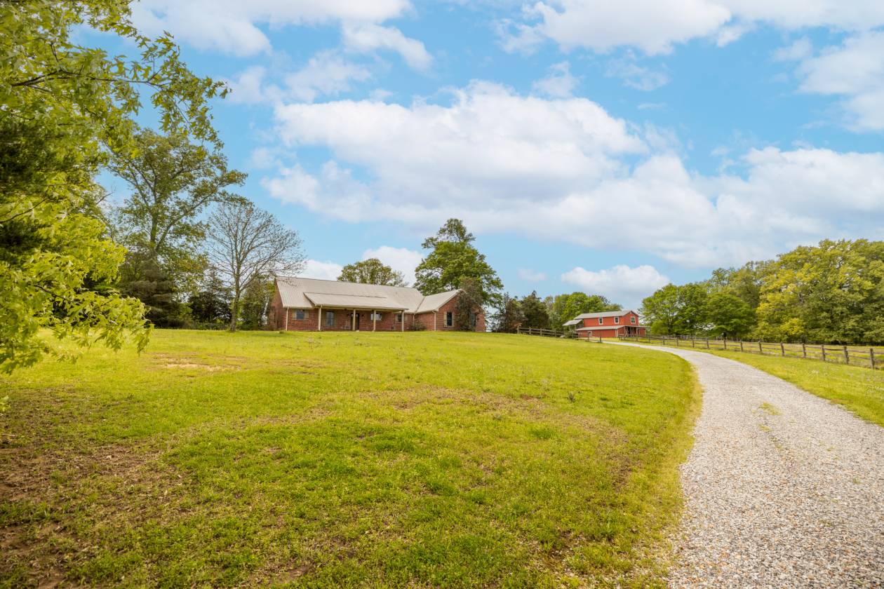 Horse Property for sale.