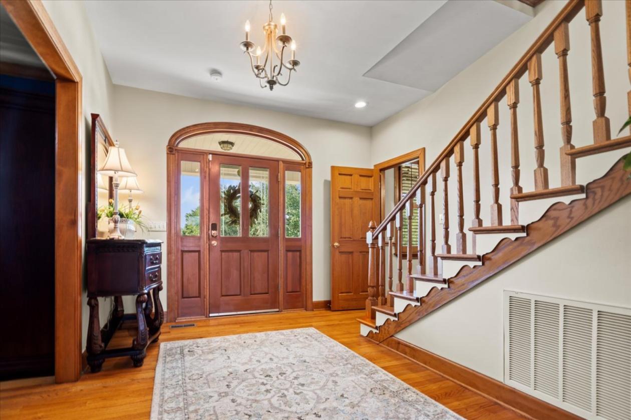 Remarkable 20-Acre Private Estate - photo 10