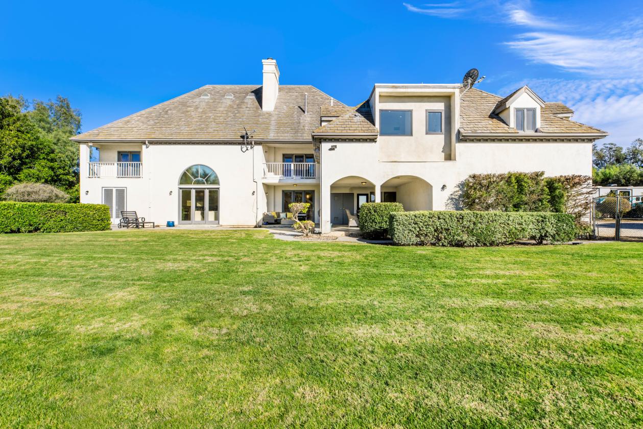 Luxury At Home. Excellence In The Ring. - photo 10