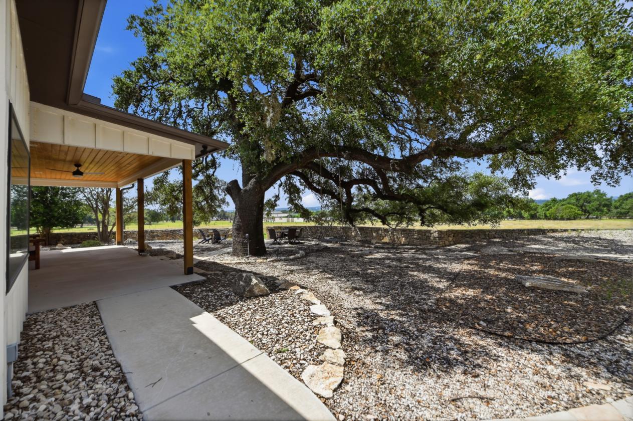 Home-Business! Hill Country Horse Home 5.79 Acres - photo 26