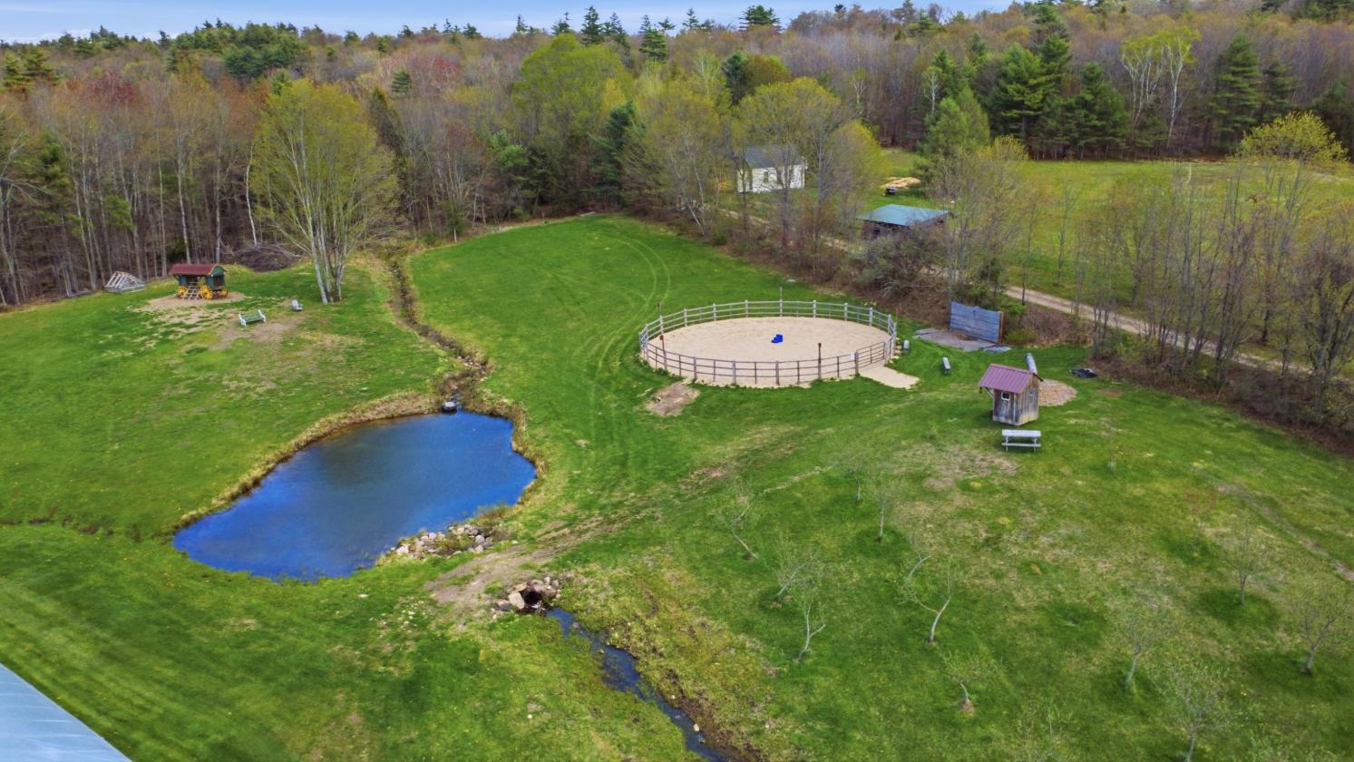 Equestrian Estate with Stunning Antique Farmhouse - photo 30